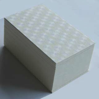 名刺 4号 真珠 クリーム 100枚 / 箱 【 名入れ 印刷なし 紙の販売です 】 【 4号 高級和紙 】